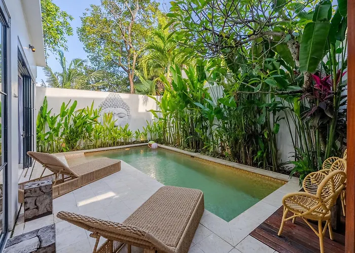 Devina By Pertama Seminyak