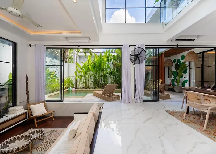 Devina By Pertama Villa *