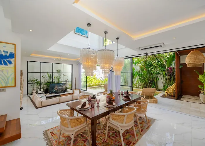 Devina By Pertama Villa