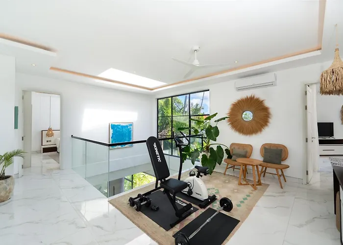 Devina By Pertama Seminyak